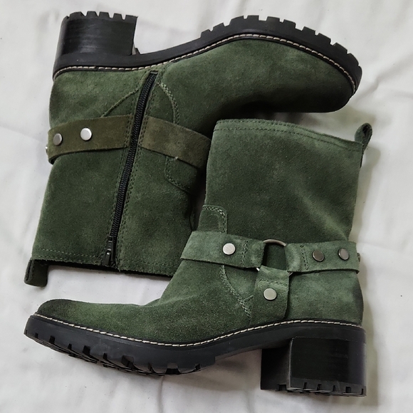 Naturalizer Green Suede Heeled Boots - Picture 8 of 14